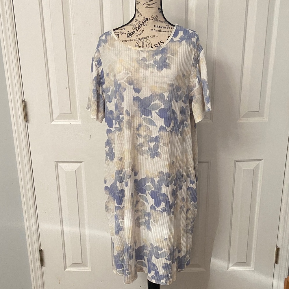 LuLaRoe Rosalyn dress